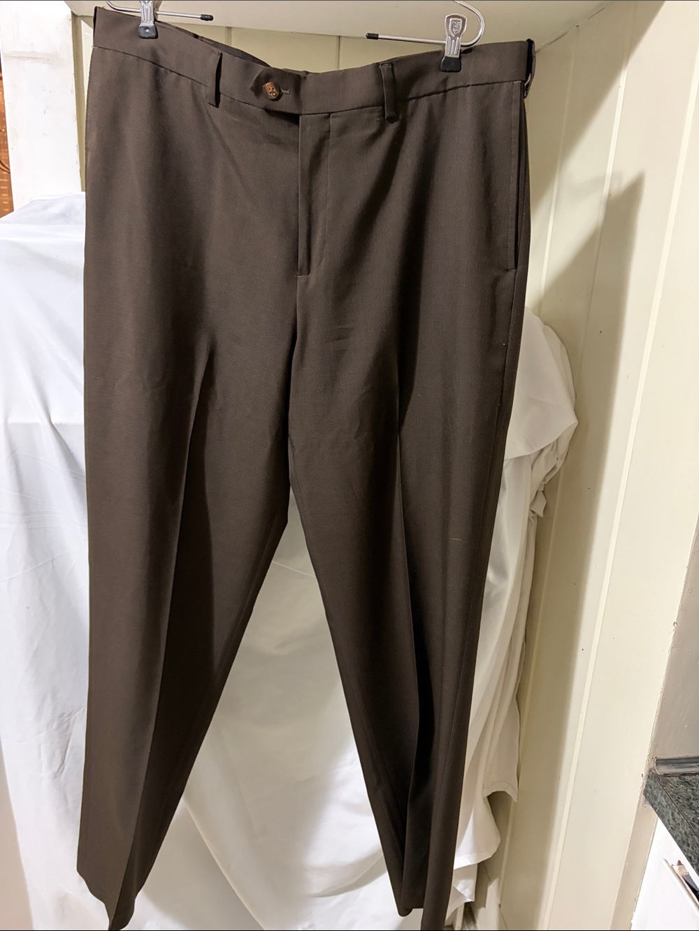 Men's Croft and Barrow Classic Dress Pants - Dark Brown